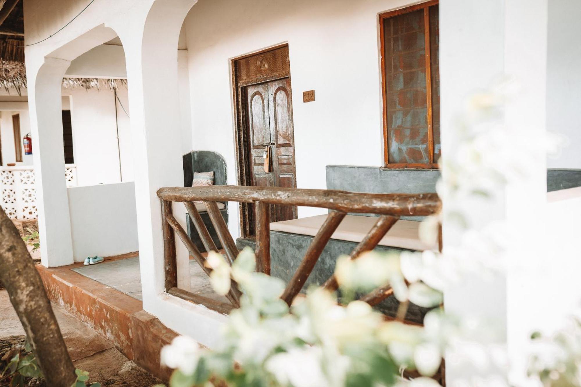 Pili Pili Beach Bungalows ジャンビアニ エクステリア 写真